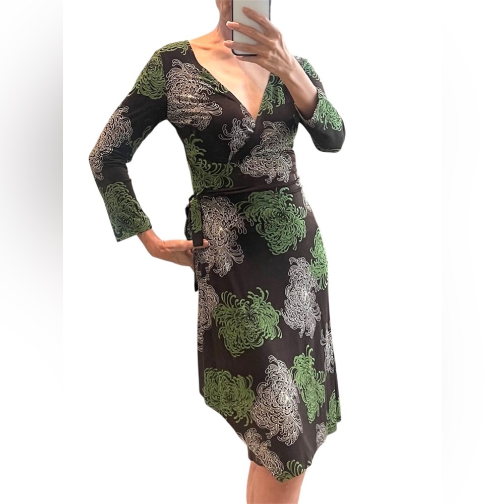 BCBG MAX AZRIA Wrap Dress | Size Small | Brown Green Floral | 3/4 Sleeve
